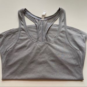 gray Under Armour racerback tank, size xs